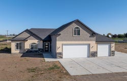 402 Elm St, Rupert, ID 83350