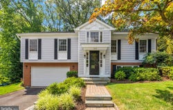 1302 TRINITY DRIVE, ALEXANDRIA, VA 22314