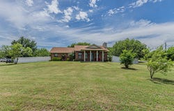 204 S Spring Branch Trail, Springtown, TX 76082