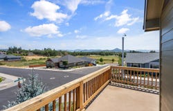 22 Terra Linda Court, Eagle Point, OR 97524