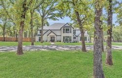 7004 Ledbetter Road, Arlington, TX 76001