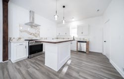 446 S Oak, Wichita, KS 67213