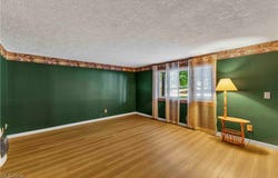 211 E Canal Street, Navarre, OH 44662
