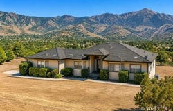 3233 Denise Dr, Lake Isabella, CA 93240