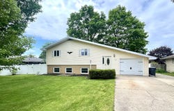 2264 Lynn Drive, St. Joseph, MI 49085