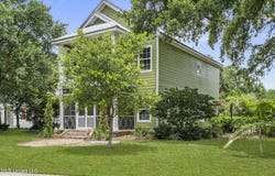930 2nd Street, Gulfport, MS 39501