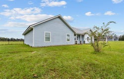 1457 SE 101st St, Trenton, FL 32693