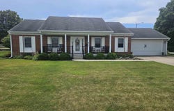 871 W Swartzell Drive, Rensselaer, IN 47978
