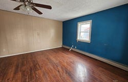 512 E Barry St, Glendive, MT 59330