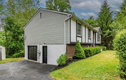 7 Colleen Lane, Wallkill, NY 12589