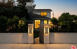 851 Dickson St, Marina Del Rey, CA 90292