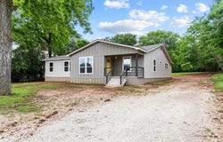 601 North 4th Street, Crockett, TX 75835