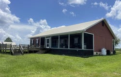 2340 Eagle Lake Shore Road, Vicksburg, MS 39183