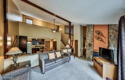 96 MOUNTAINSIDE unit: 40, Granby, CO 80446