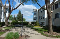 409 E Victoria Circle, North Aurora, IL 60542