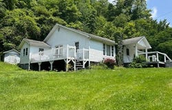 749 Stinnett/Wendover Road, Stinnett, KY 40868