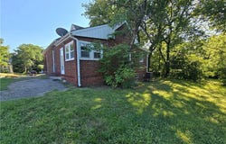207 E Oak Street, Warrensburg, MO 64093