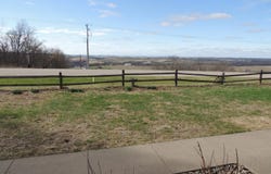 10853 Shagbark, Dubuque, IA 52003