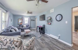601 BEVERLY DRIVE, MAGNOLIA, NJ 08049