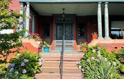 1435 Market Avenue N, Canton, OH 44714