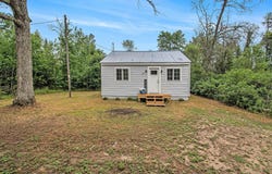 42 E Parkdale Drive, Idlewild, MI 49642