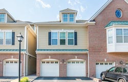 812 River Pl, Butler Boro, NJ 07405-1092