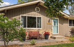 10525 Nesbitt Avenue S, Bloomington, MN 55437