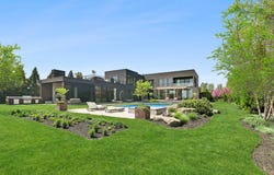 989 Deerfield Road, Watermill, NY 11976