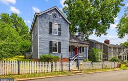 25 N 6TH ST, WARRENTON, VA 20186