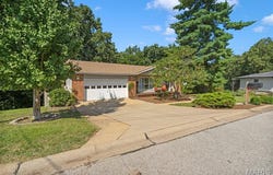 52 West Oak Hill Drive, Ellisville, MO 63021