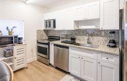 2453 SW 17th St, Miami, FL 33145