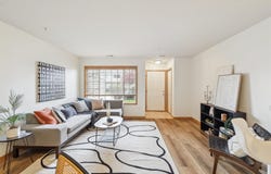 8610 Ep True Parkway unit: 13009, West Des Moines, IA 50266