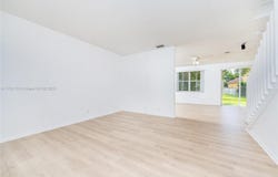 934 Bluewood Ter, Weston, FL 33327
