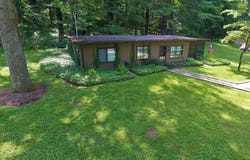 9076 Lakewood Drive NE, Mineral City, OH 44656