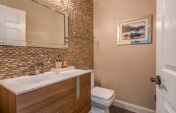 8 Andrea Ct, Mount Olive Twp., NJ 07828-1400