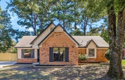 8195 TIMBER HILL Cv, Memphis, TN 38016