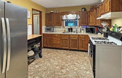 1103 W Spencer Street, Cuba, MO 65453