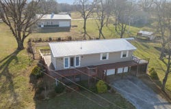 15030 E 2020 Road, Stockton, MO 65785