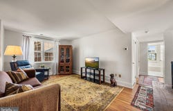42 CONSHOHOCKEN STATE Road, BALA CYNWYD, PA 19004