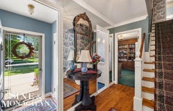 28 Hampton, Grosse Pointe Shores, MI 48236
