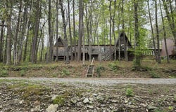 5710 Lakeshore Drive, Tallassee, TN 37878