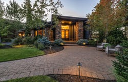 19275 Green Lakes Loop, Bend, OR 97702