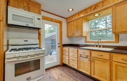 102 S 5th, Manistique, MI 49854
