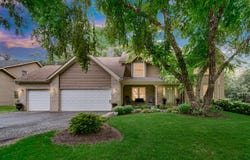 640 Silver Berry Drive, Crystal Lake, IL 60014