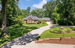 10400 Stoneacre Street NW, Canal Fulton, OH 44614
