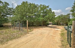 136 Shadow Oak DR, Bastrop, TX 78602