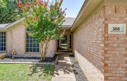 308 Comanche Walk, Joshua, TX 76058