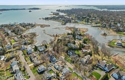 16 Hendrie Drive, Old Greenwich, CT 06870