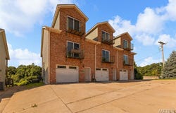 319 Timber Ridge Drive, Grafton, IL 62037