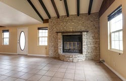 121 W Stonecastle DR, Granite Shoals, TX 78654